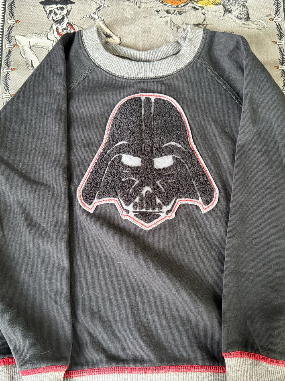 Kids Black Darth Vader Pullover Sweatshirt - Star Wars, Hanna brand, size 5